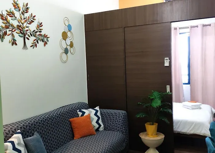 Apartment D - Saimun's Hideaway At Air Residences I Makati Manila