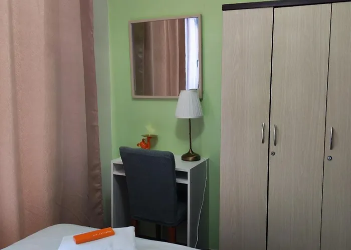 D - Saimun's Hideaway At Air Residences I Makati Apartment *