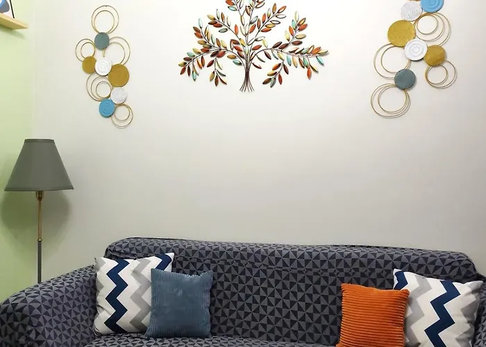 Apartment D - Saimun's Hideaway At Air Residences I Makati *