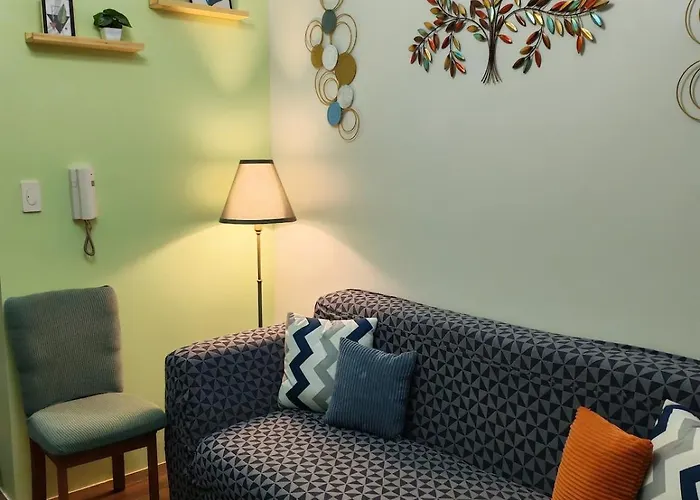 D - Saimun's Hideaway At Air Residences I Makati Apartment